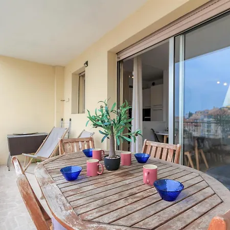 Huge Terrace Close To The And The Palais -clim- Terrace- Benakey * كان
